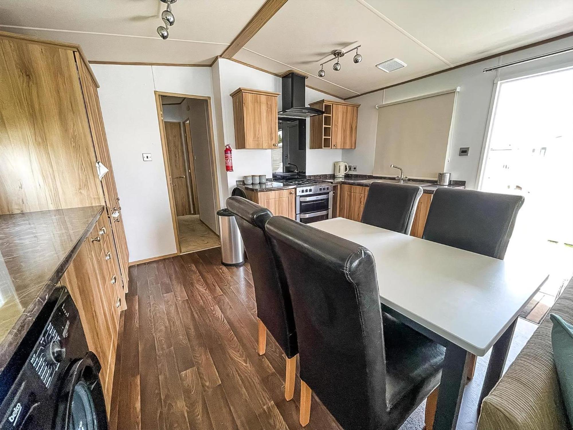 Beautiful Caravan With Decking At Carlton Meres Holiday Park, Suffolk Ref 60022M Saxmundham Eksteriør billede