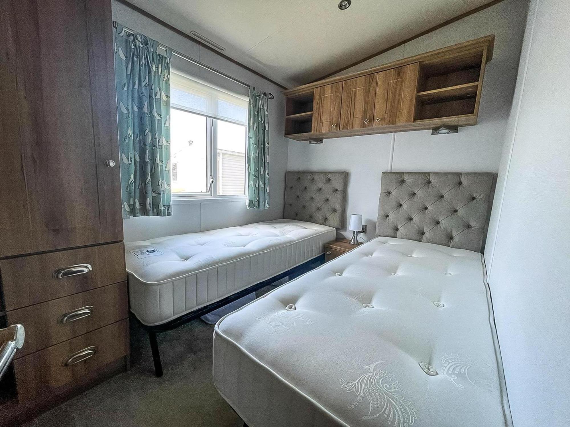 Beautiful Caravan With Decking At Carlton Meres Holiday Park, Suffolk Ref 60022M Saxmundham Eksteriør billede